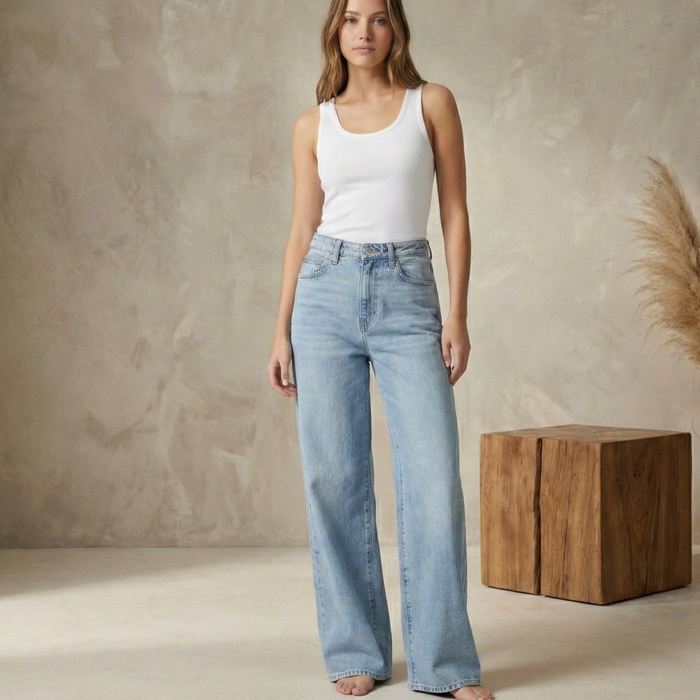H&M 90s Retro Vibe Wide High Waist Jeans - Light Wash - Picture 2 of 7